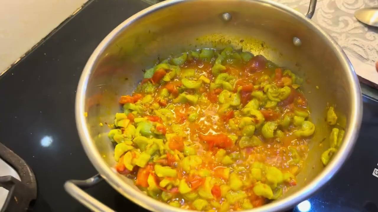 Tori aur Moong Dhuli Dal #tori #dal #healthy #ridgegourd #nutritive #fibre #moongdal #simpledal