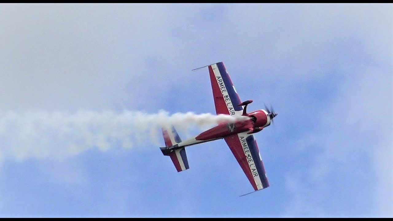 Equipe de voltige de l' arm&eacute;e de l'air. Meeting de La Fert&eacute; Alais 2019