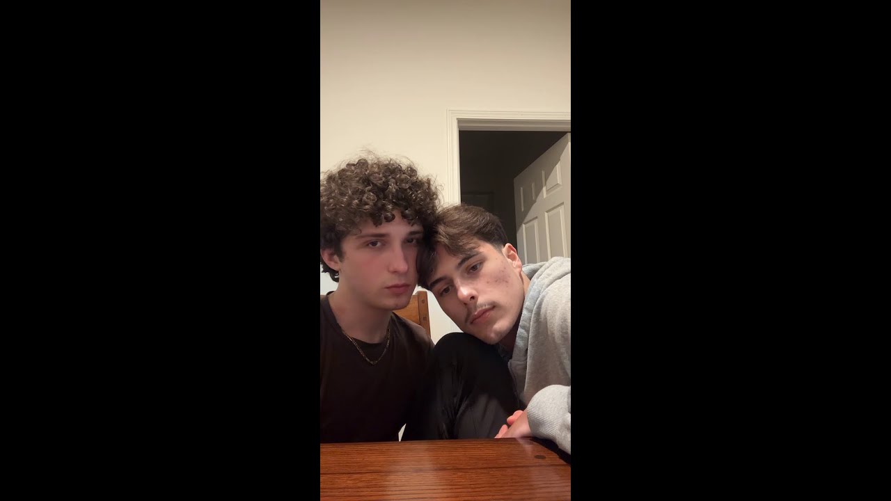 jacobandkade 3 января 2026 г. TikTok Live 2