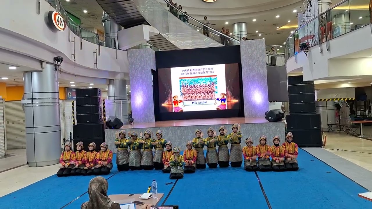 Lomba Ratoh Jaroe Surya Kencana Fest 2026