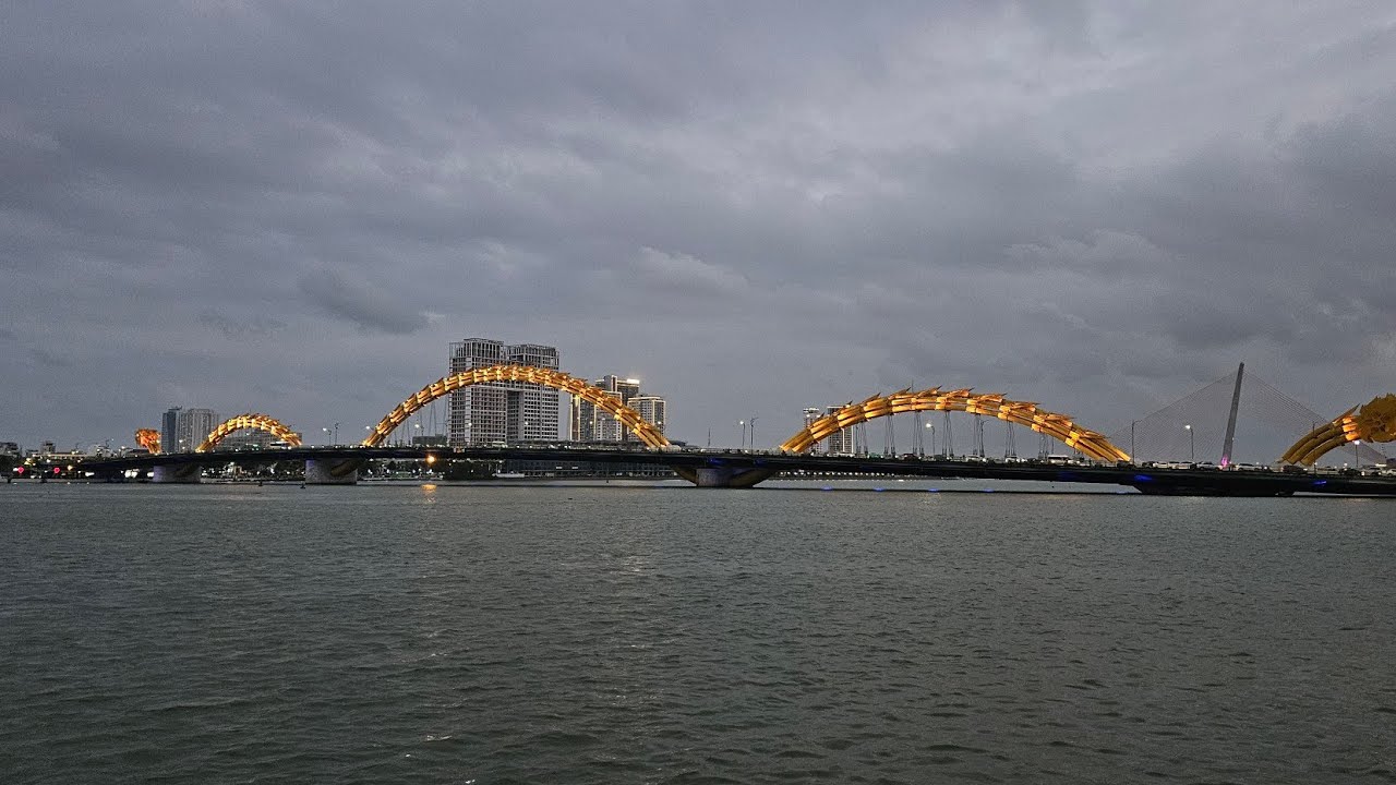 Walking in Danang, Vietnam | Traveler Ni 