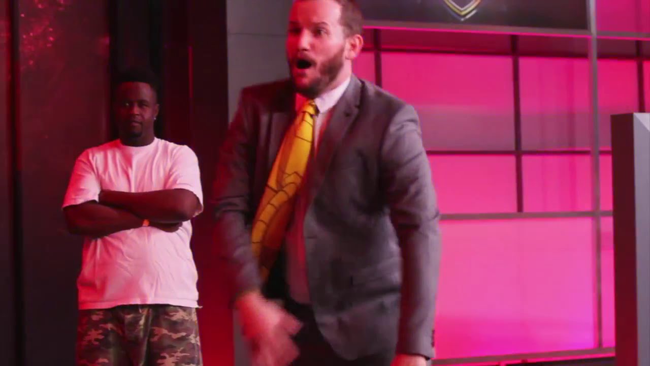 3 Minutes: Lazerbeams and the sound guy get REKT by Zirene and Phreak in a Dance-off!