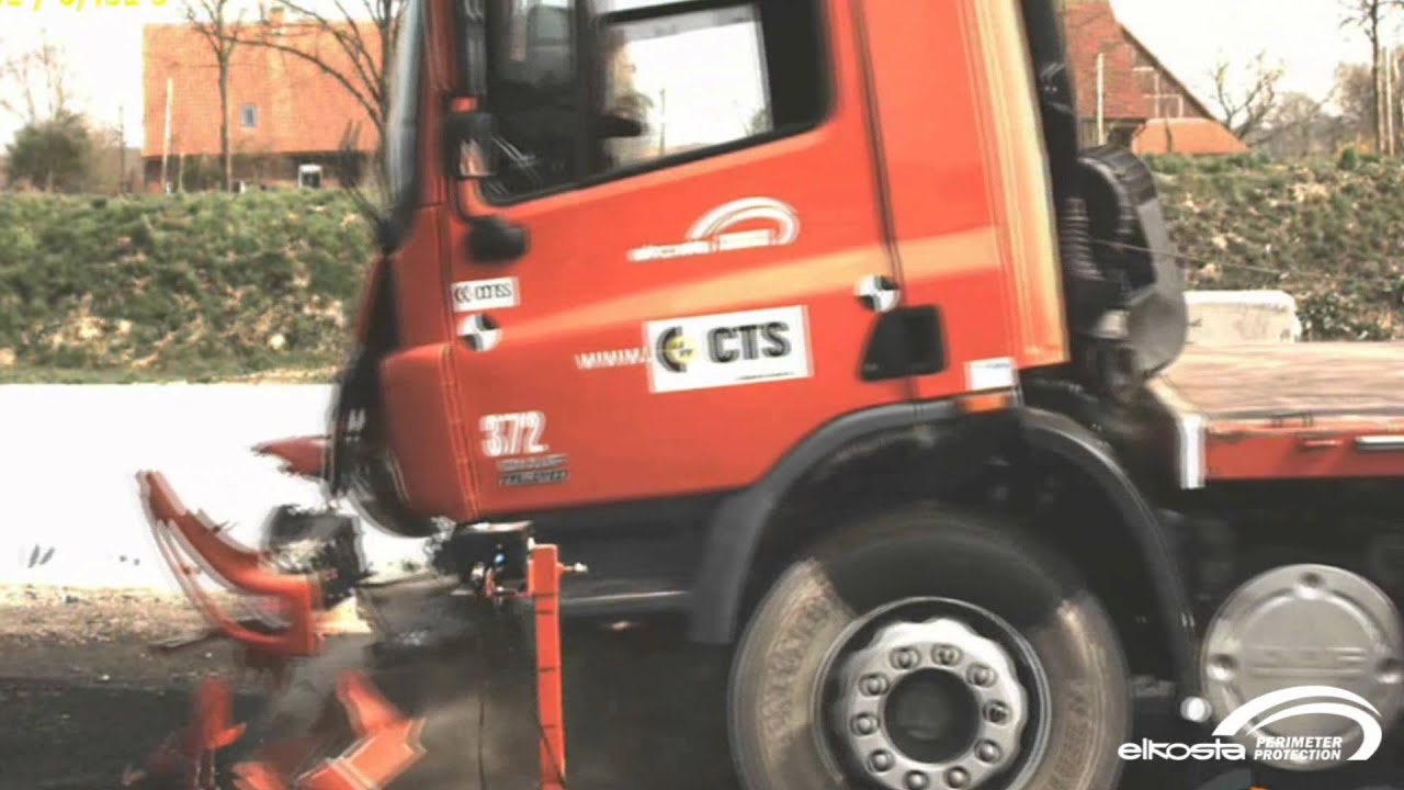 Crash Test | Movable Bollard M50
