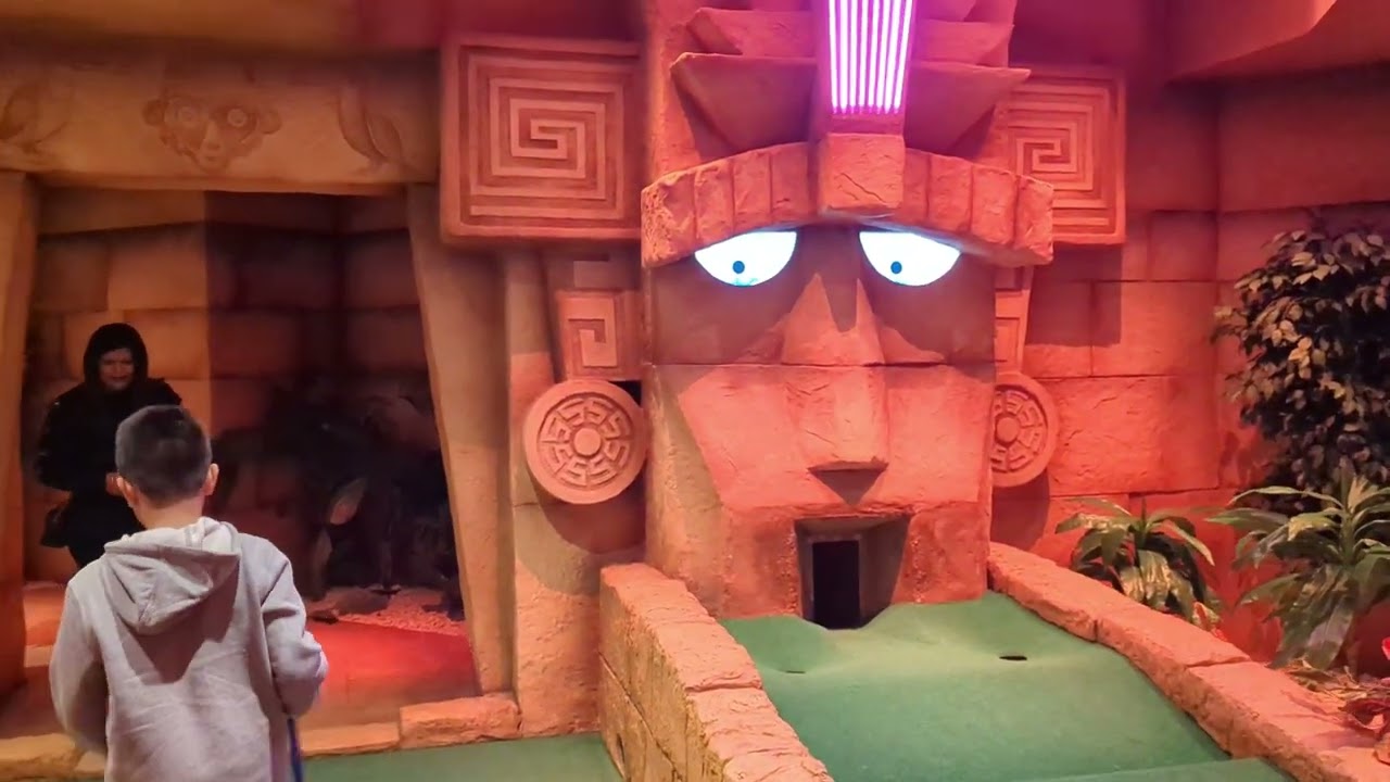 Treetop Adventure Golf Leicester Review