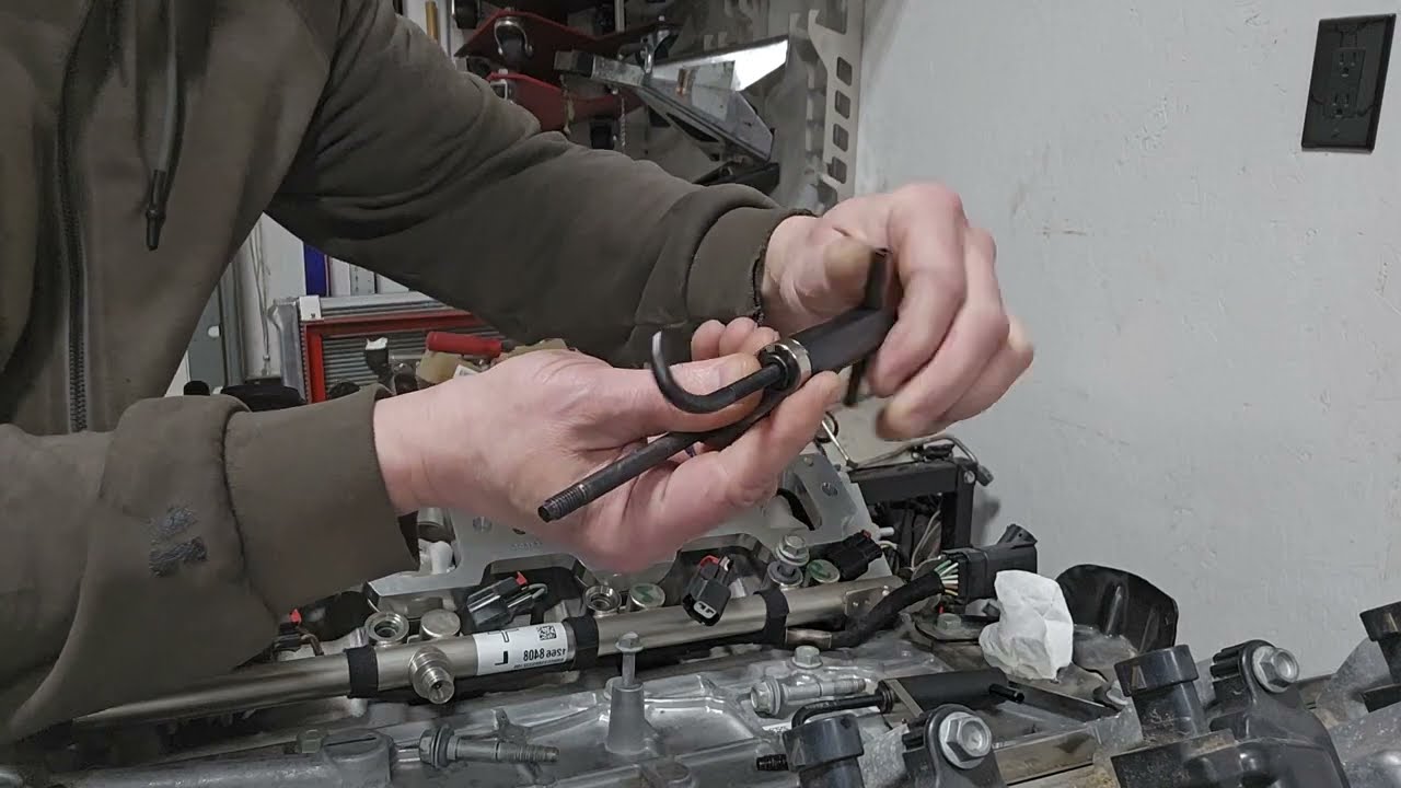 How to remove LT direct injection fuel rail and injectors using 6706 style tool.