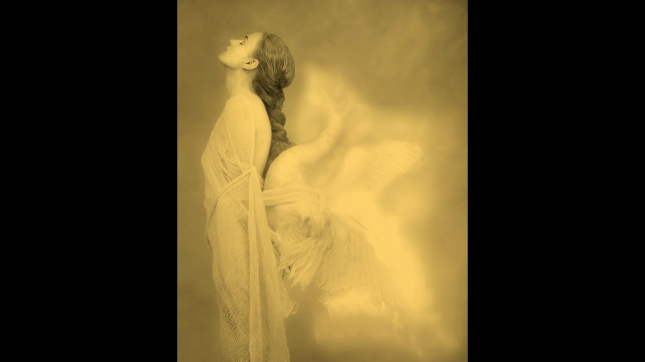Renowned photographer Joyce Tenneson explains the magic behind, 