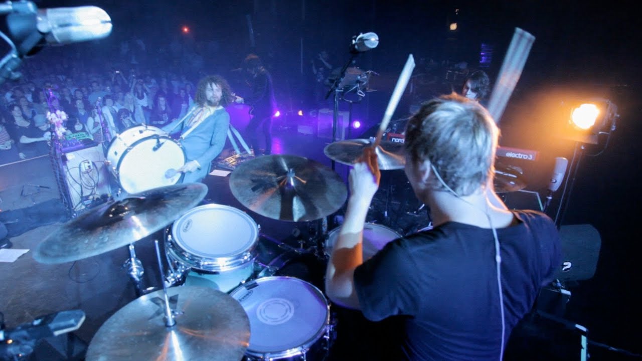 DI-RECT - SHADOWS OF THE NIGHT (Live at Carr&eacute; 2012)