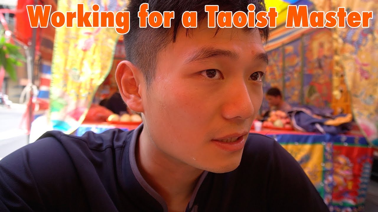 Being a Taoist master's assistant | Taiwanese ritual ceremony｜中國人體驗台灣七月普渡
