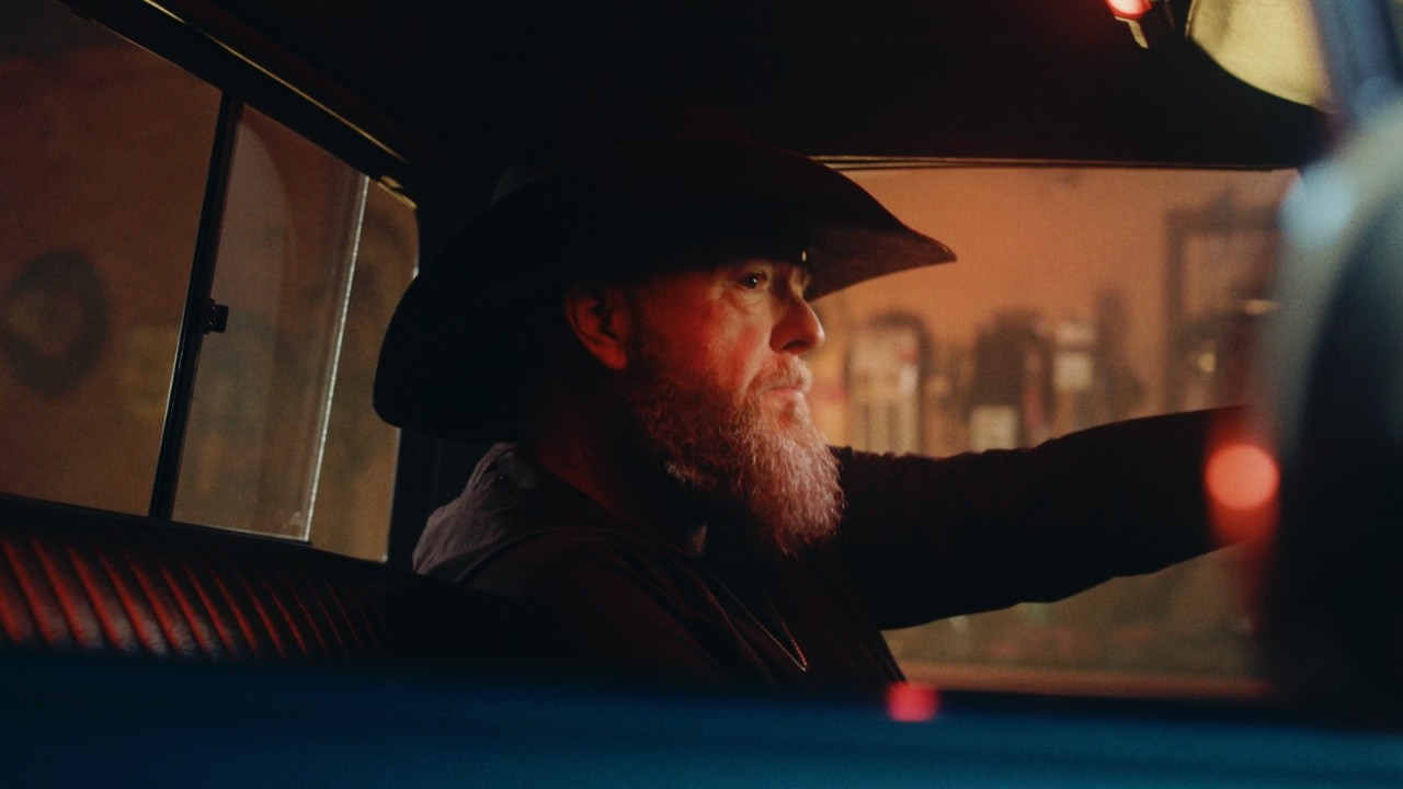 Colt Ford - Truck On Fire (Official Music Video)