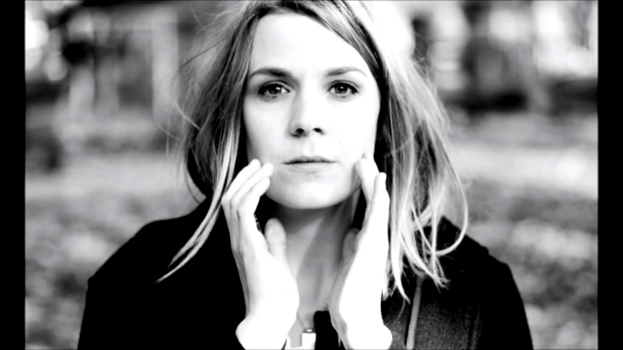 Alev Lenz  - Fall Into Me