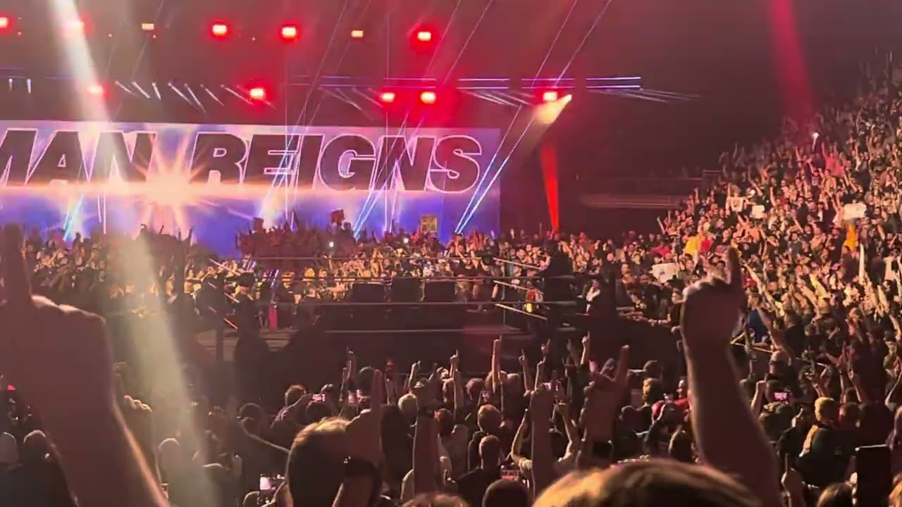 ROMAN REIGNS LIVE ENTRANCE WWE SMACKDOWN 28/3/2025 O2 ARENA LONDON