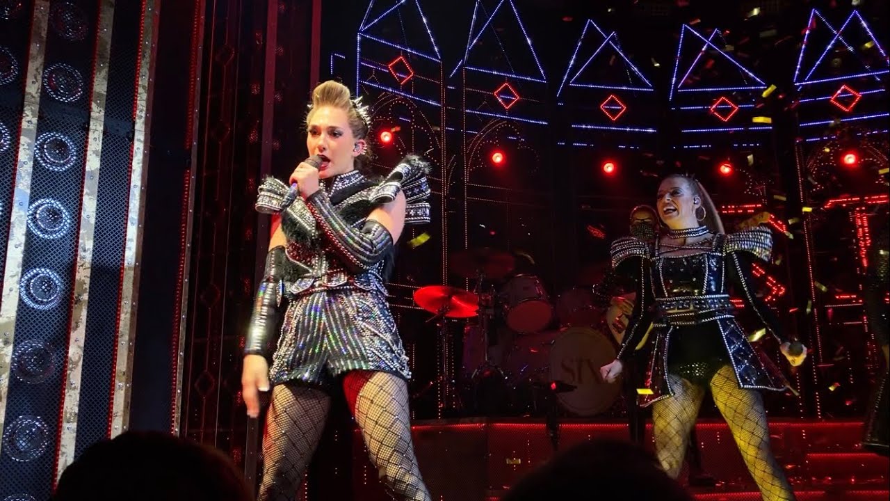 Megasix | Six The Musical | 17.03.22 | Esme Cleves & Rachel Howard