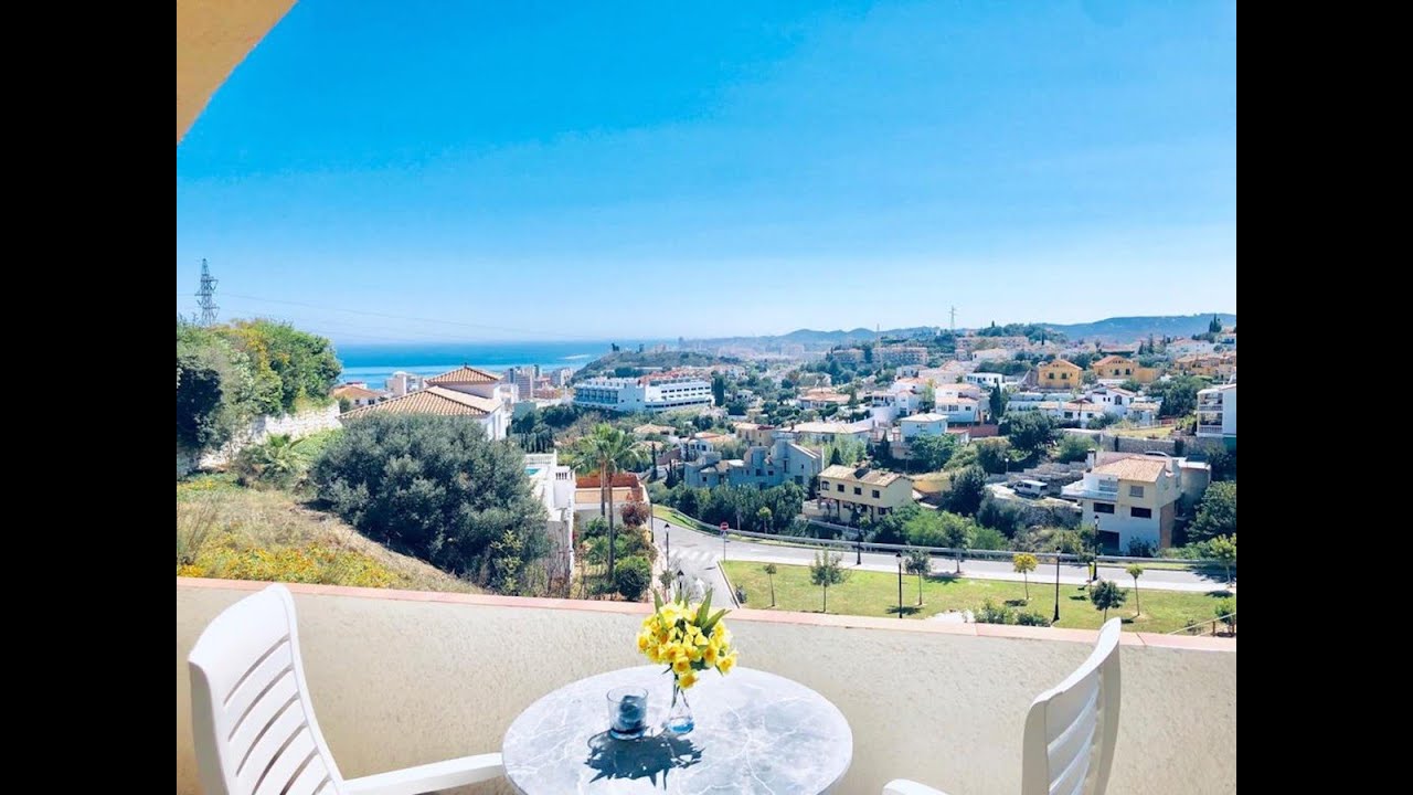 Torreblanca  Fuengirola villa med h&auml;rlig utsikt - stor potential