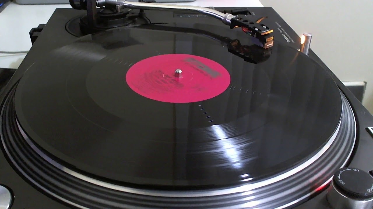 Two Def MCees' With The Big Time Posse ‎– Gettin' Busy (Instrumental)
