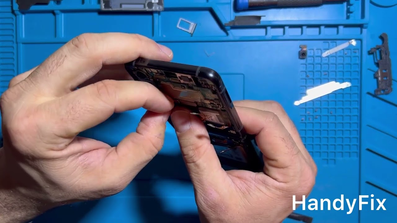 Samsung Galaxy Z Flip 3 Ekran Değişimi