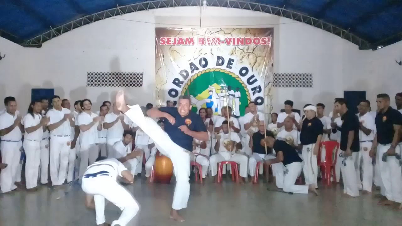 Formatura de instrutores e professores da cordão de ouro capoeira sertão piaui