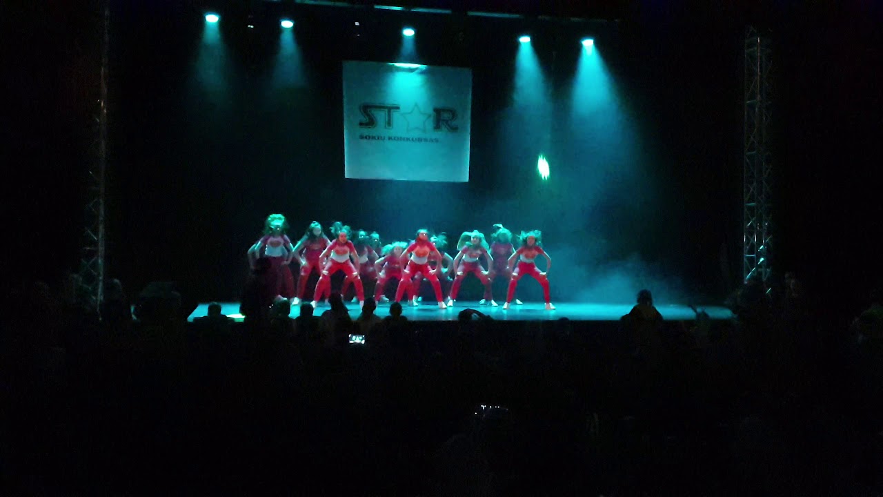 ŠDC DANCE TEAMS. Grupė/Група "ORIGINAL", šokis/танец "Telefonas valdo mus/Телефон контролирует нас".
