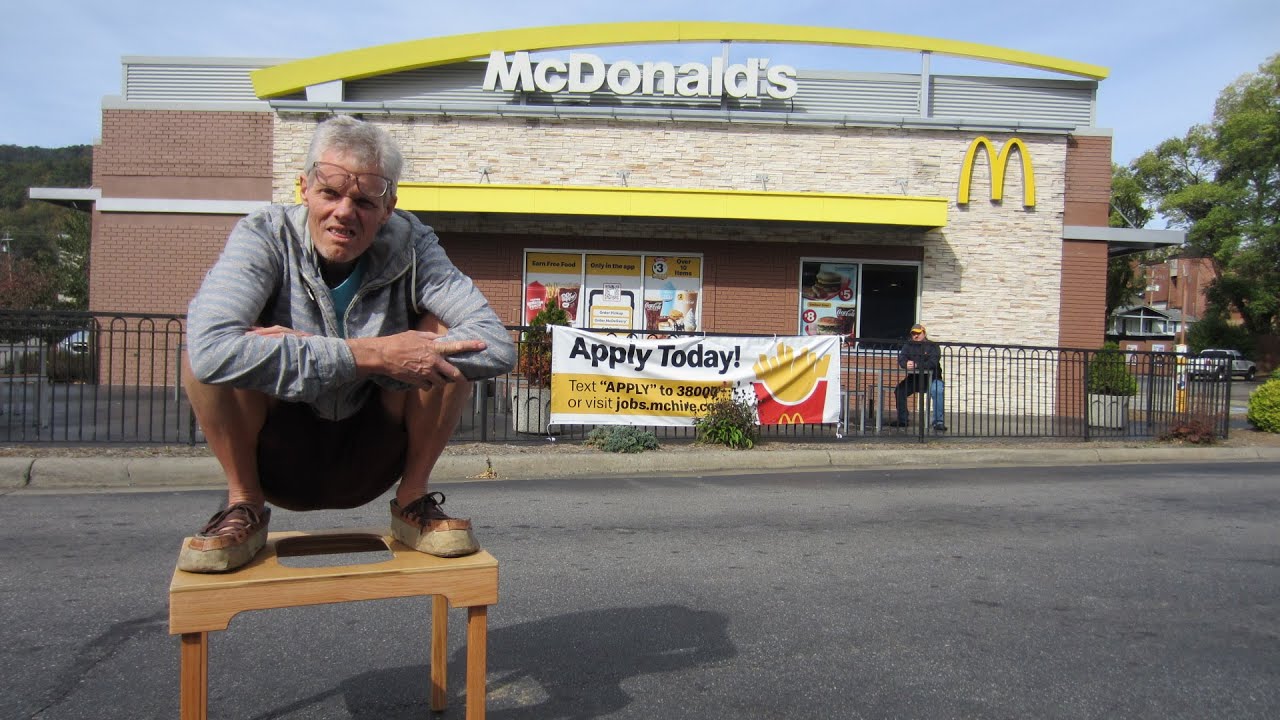 Using a Squatting Toilet Platform at Fast Food Restaurants 🍔 🚽