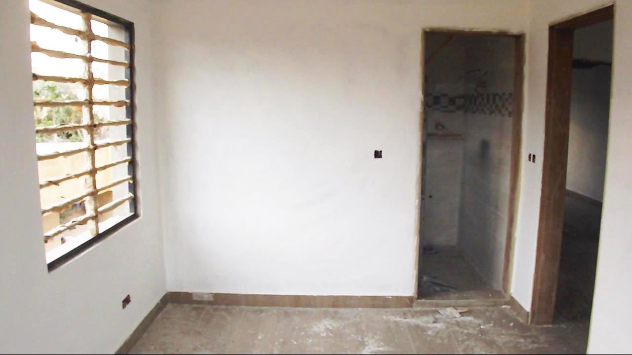 Building The House 73 - First coat of enduit