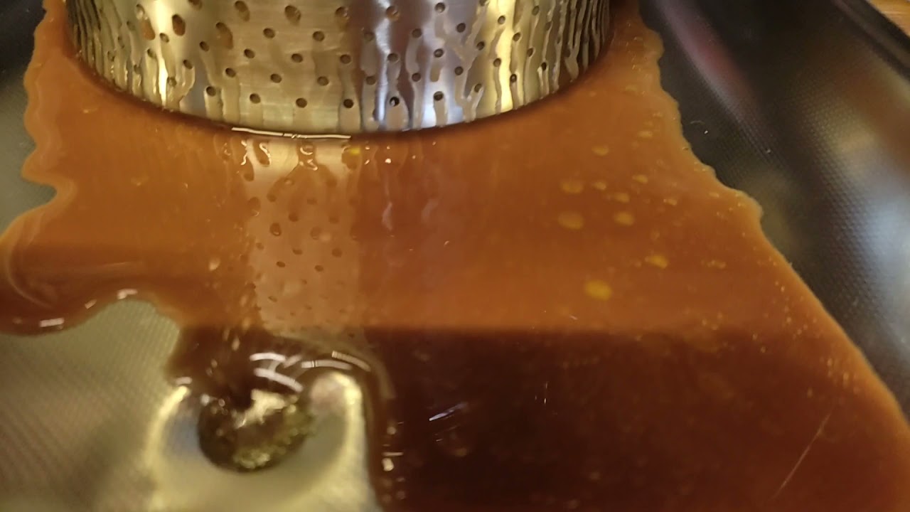 Come fare l'olio di oliva a casa con una produzione minima di olive, frantoio casalingo.