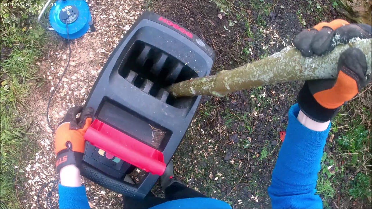 bosch  AXT 25 TC shredding HUGE pieces of popular