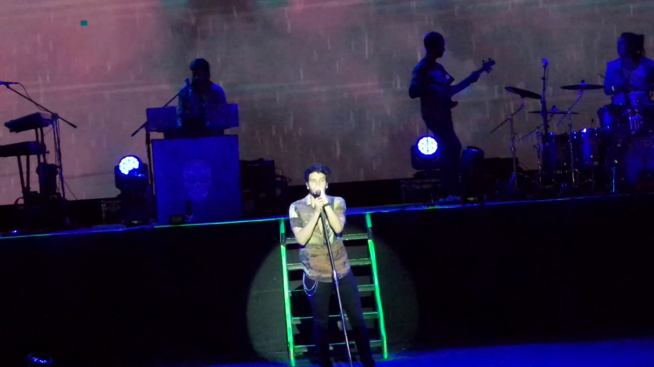 Sebastian Yatra -  Devuélveme el Corazón 💖 😢 (05/03/19 Concierto La Paz-Bolivia)