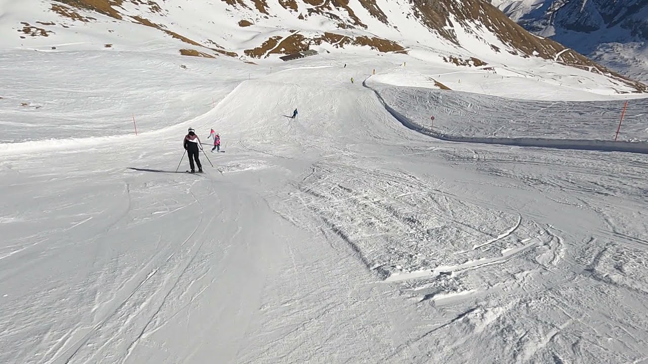 Passo Tonale 2022.Downhill from Cappana Bleis Bar to bottom.Red Slope Bleis,Giuliana,Serodine.