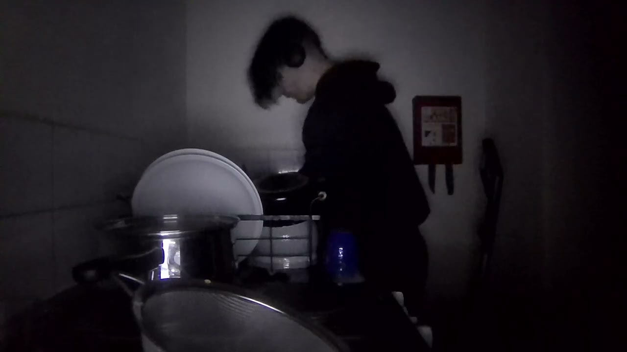ASMR humming for you while I wash up