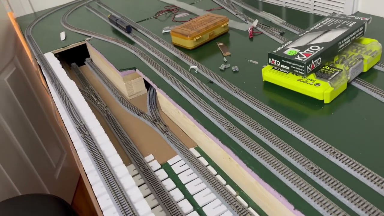 DCC Auto reversing loop on my new layout