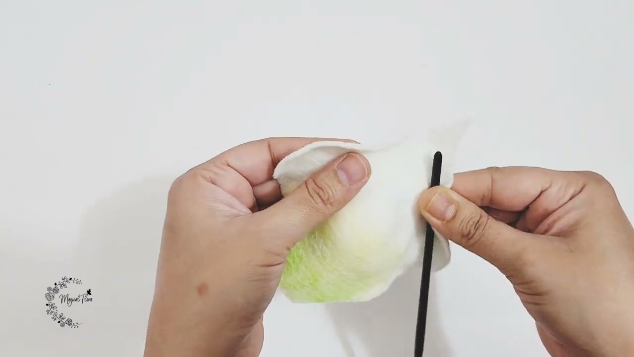 How to make felt Calla lily step-by-step video tutorial.
