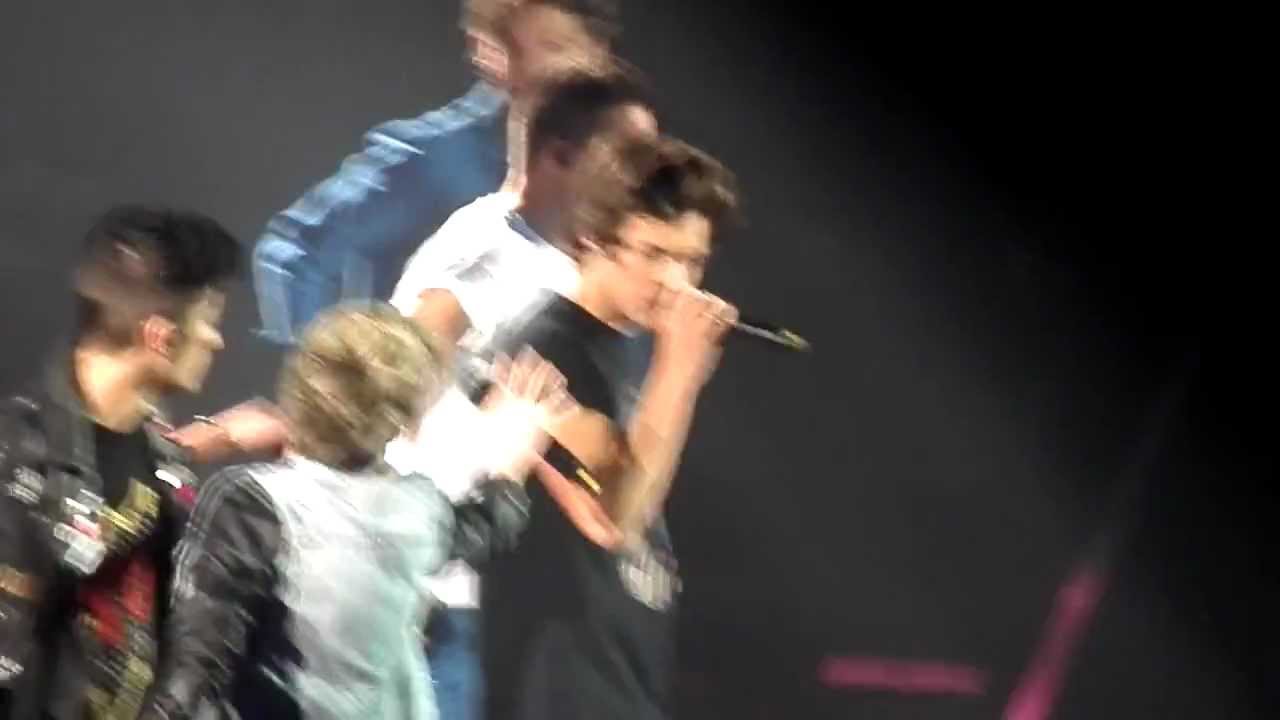 One Direction - I Would (London 24th Feb 2013) Evening Show HQ