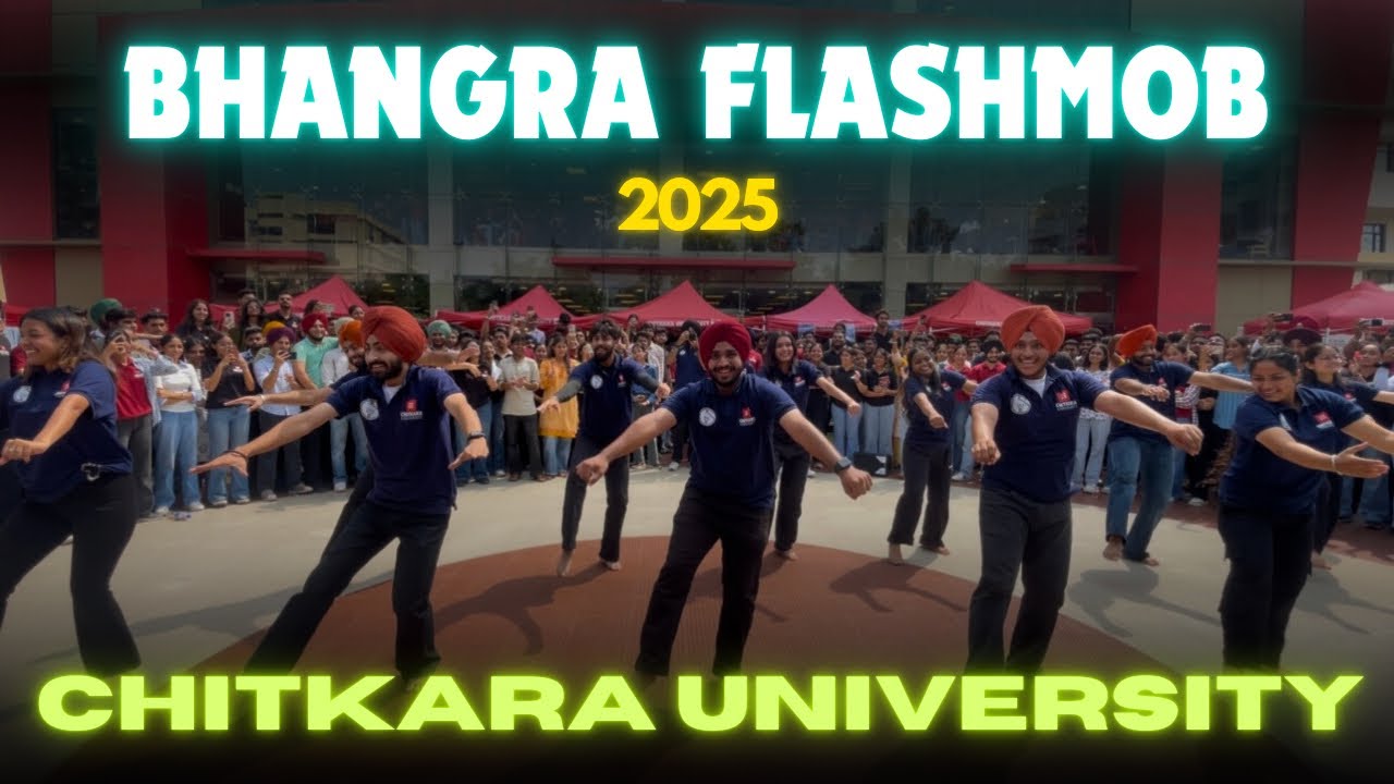 KAHANI POOJA DI 🌸 || Bhangra Flashmob🔥|| Chitkara University || Crowd Gone Crazy 😍