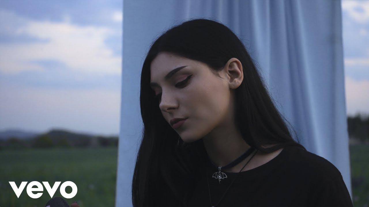 Pam Rabbit - Lullaby (Live)