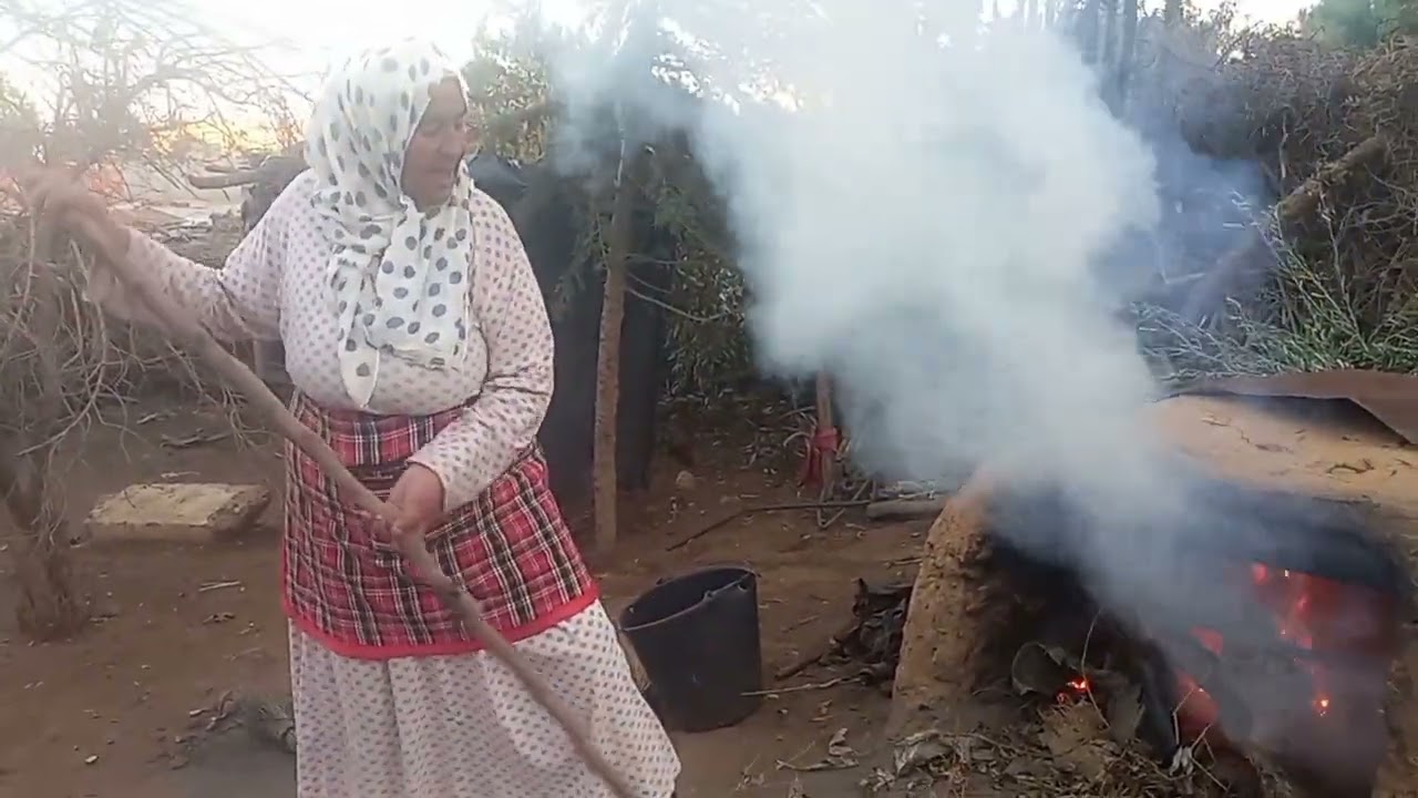 مي نجية كتشارك معاكم خبزة السينية ومعها قهوة معطرة