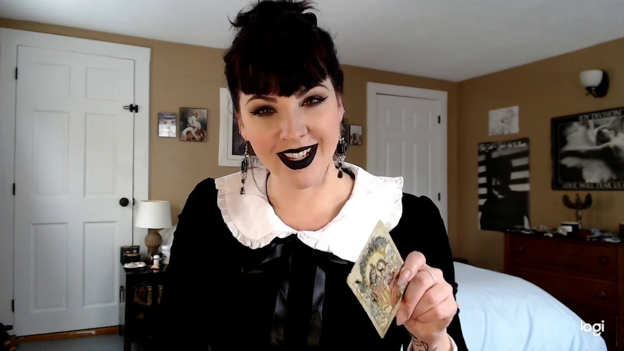 The Hush Tarot- Full Review
