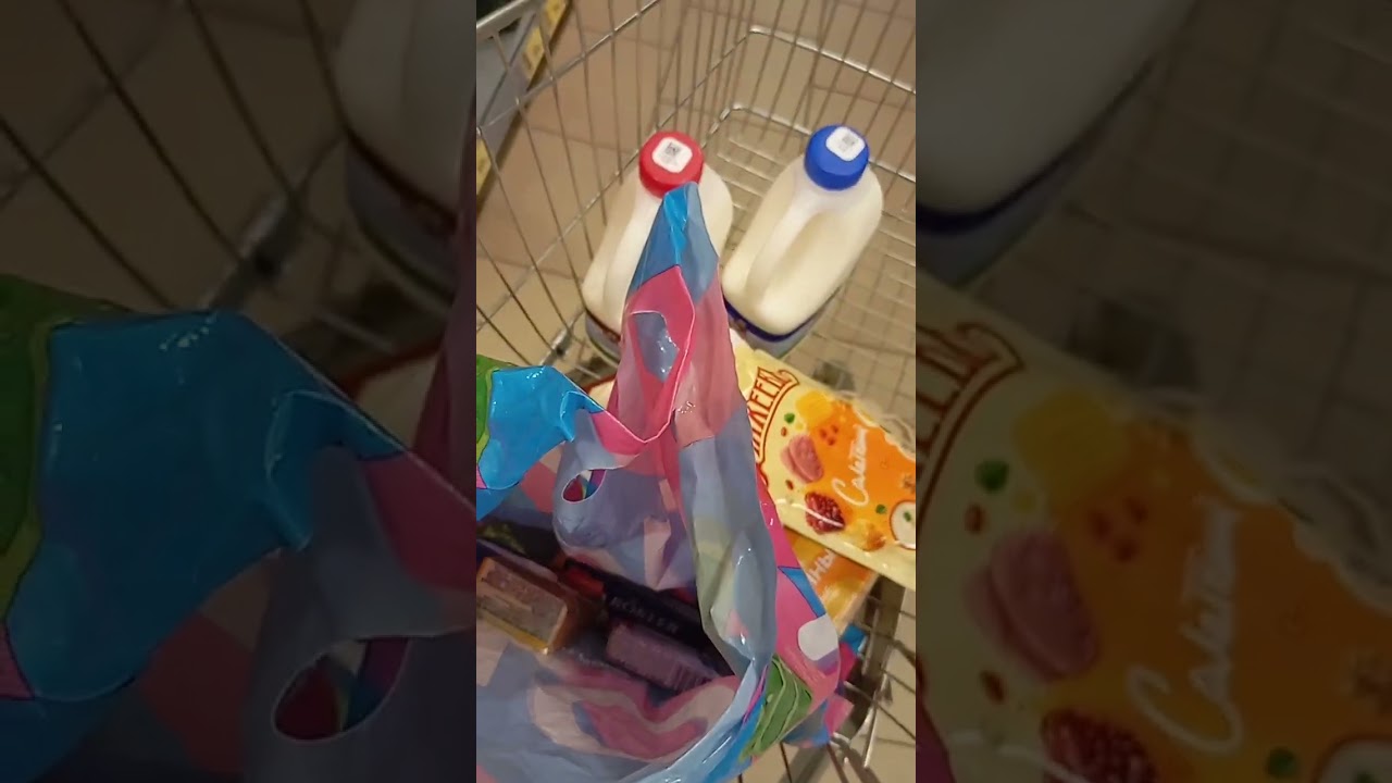 Здеся света была в магозине в пятерачке с куплялася 👍👍👍👍👍👍👍