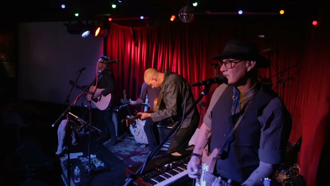 Rattled (Traveling Wilburys cover) - The Album Show - Live At Django
