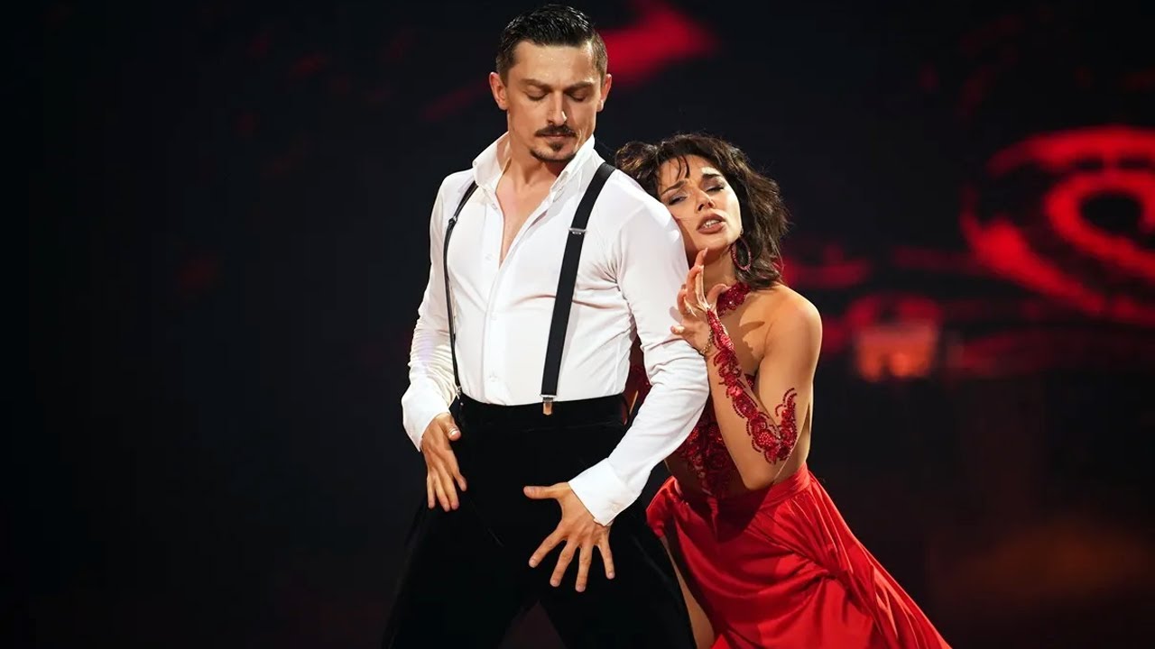 Let's Dance-Profi Zsolt zeigt neue Flamme &ndash; und die ist mitten aus dem Show-Business!