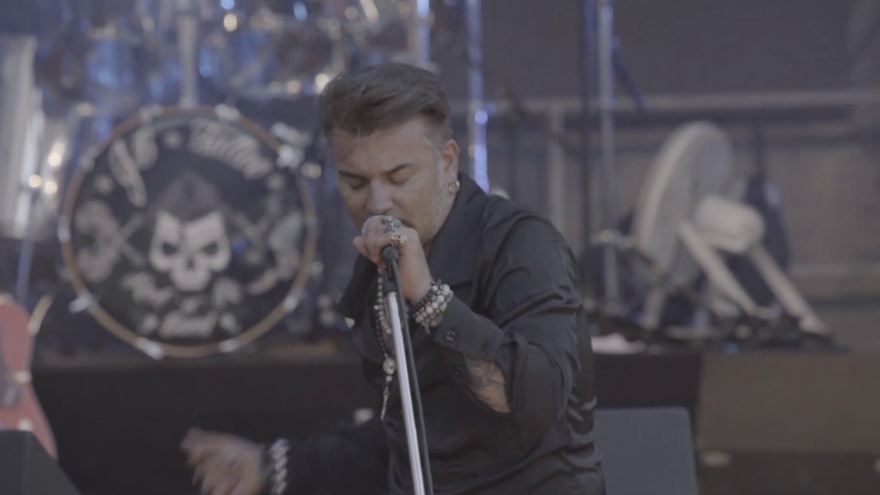 Ce qui ne tue pas nous rend plus fort Johnny Hallyday By Jb Tattoo Band
