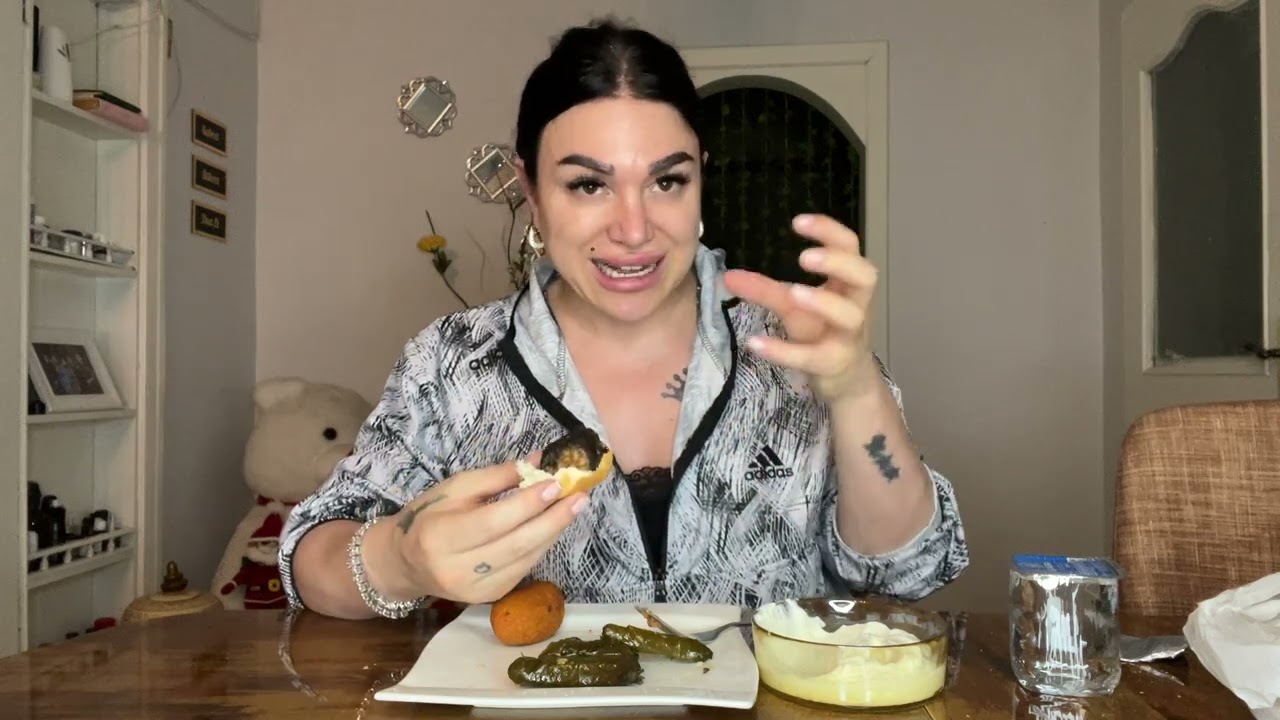 Dolmalar sarmalar  mukbang