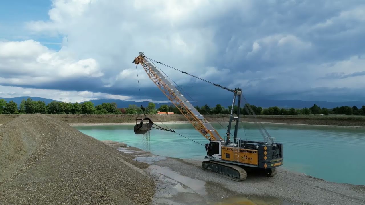 Liebherr HS 8100