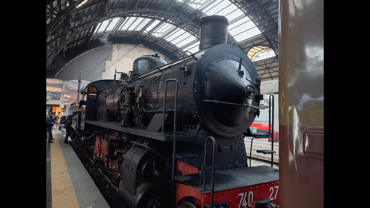 Locomotiva a vapore FS740.278 e Caimano E656.439 a Milano Centrale