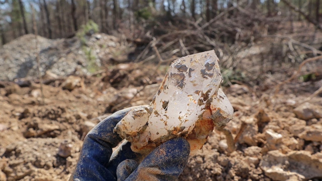 БОЛЬШОЕ ЧИСТОЕ СКОПЛЕНИЕ обнаружено на новом участке кварца с Avant Mining | Arkansas Crystal Poc...