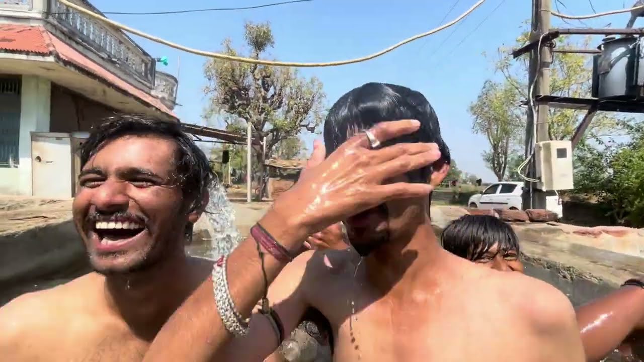 ધુળેટી ની મોજ 🤩