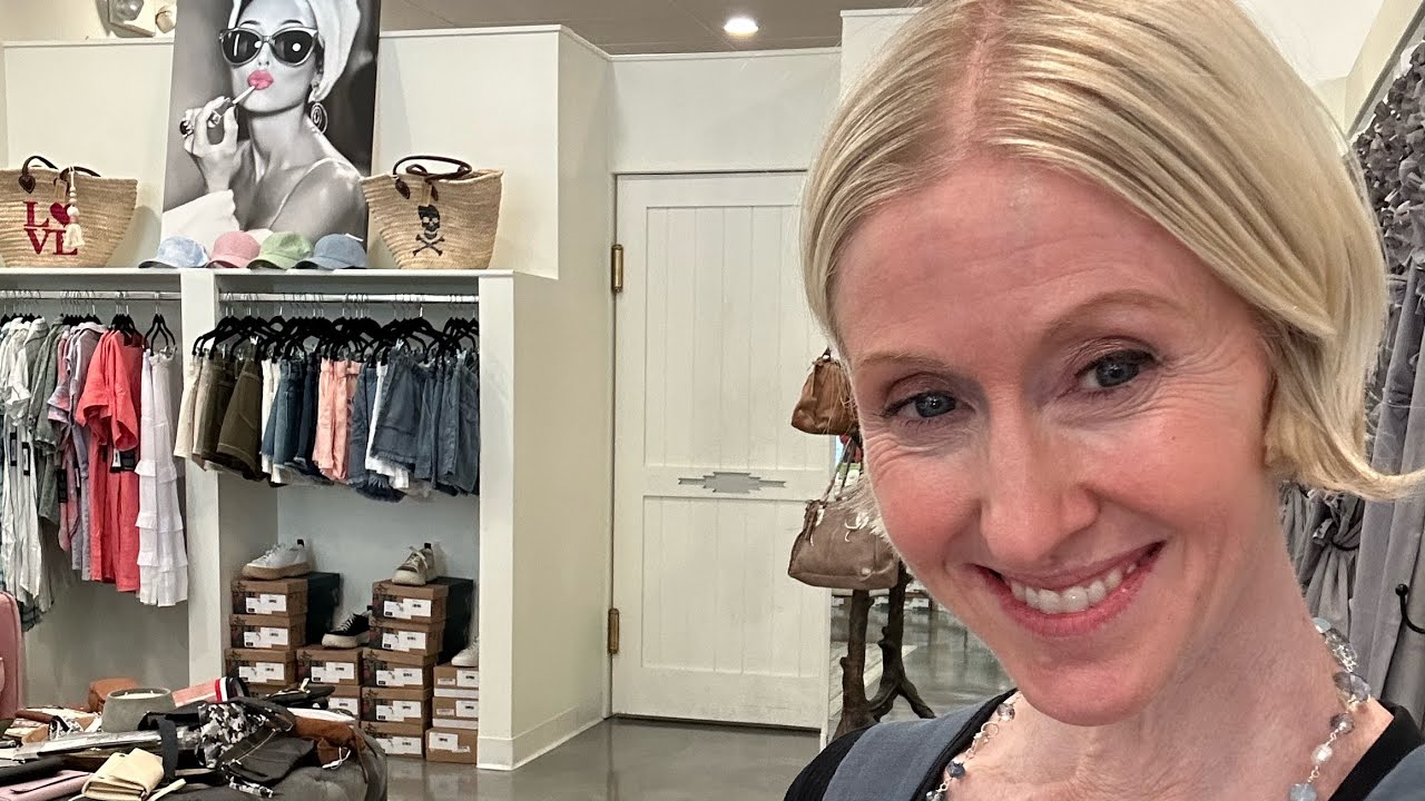 How to Make Sleeveless Styles Work When You Don’t Love Your Arms