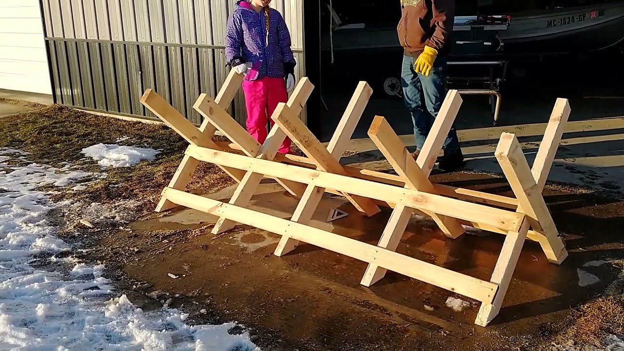 DIY slab rack for cutting firewood with chainsaw