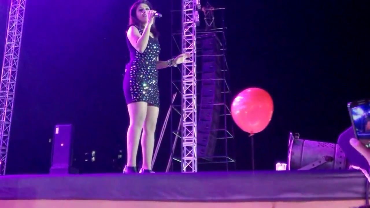 Tere liye-  Sunidhi Chauhan live in Ahmedabad, 21st feb 2016