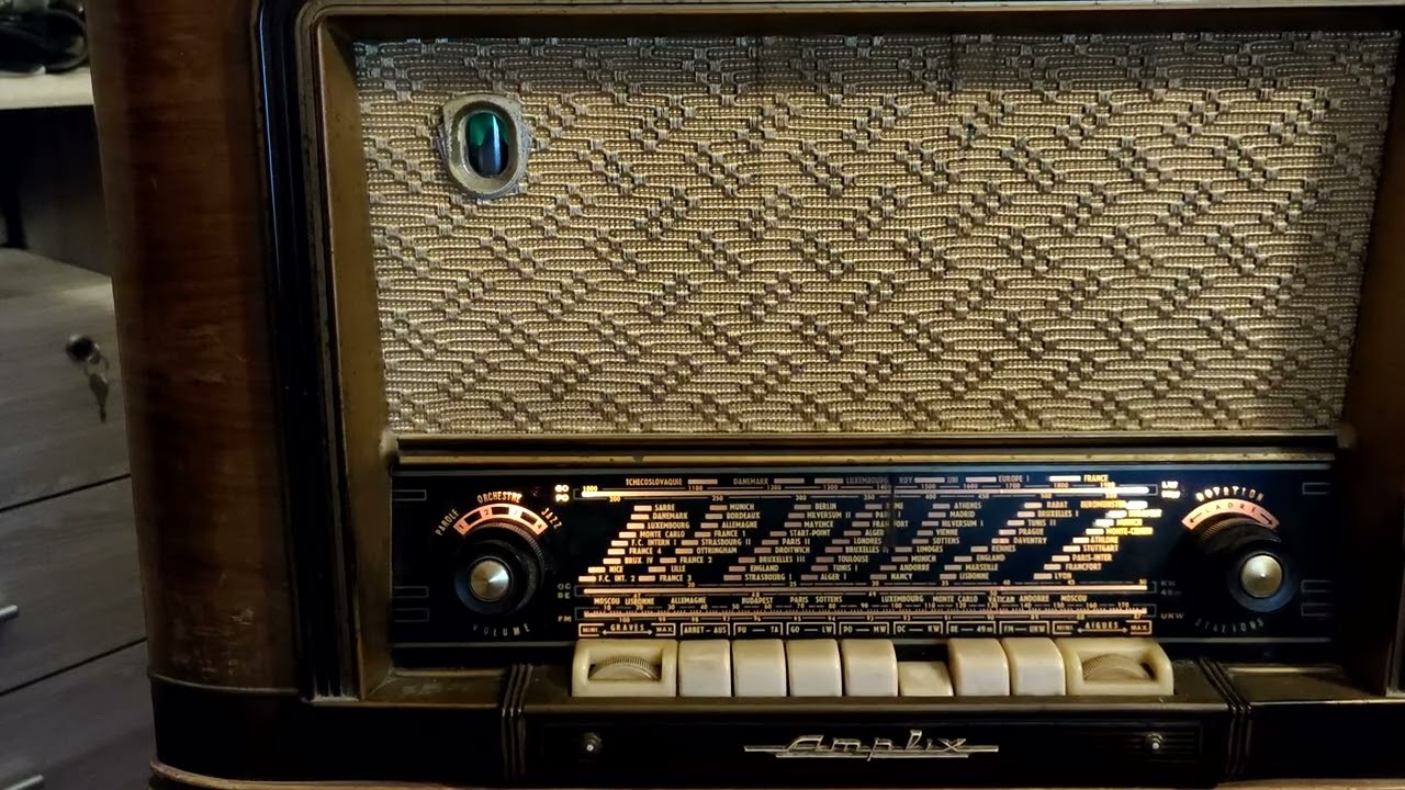 Réception SSB sur Alsace 3D de chez Amplix, AM et FM de l'année 1958.