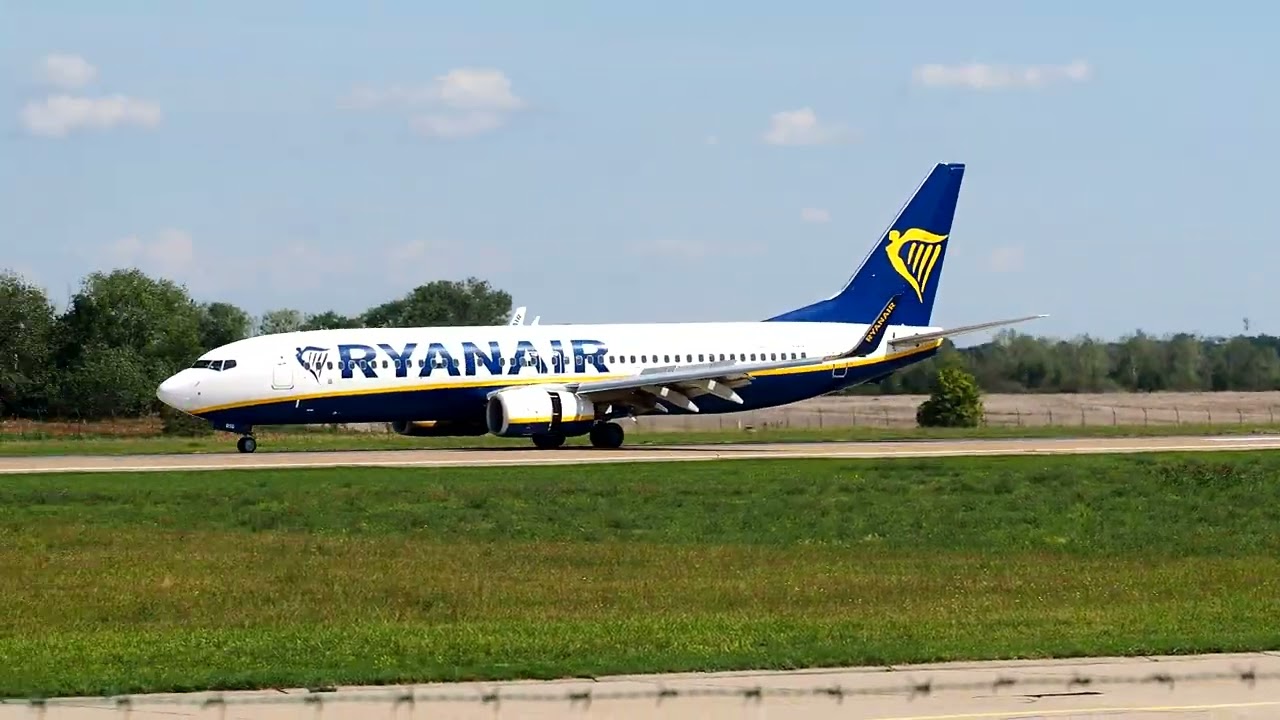Bratislava - Runway - Airport BTS 2022 (2)