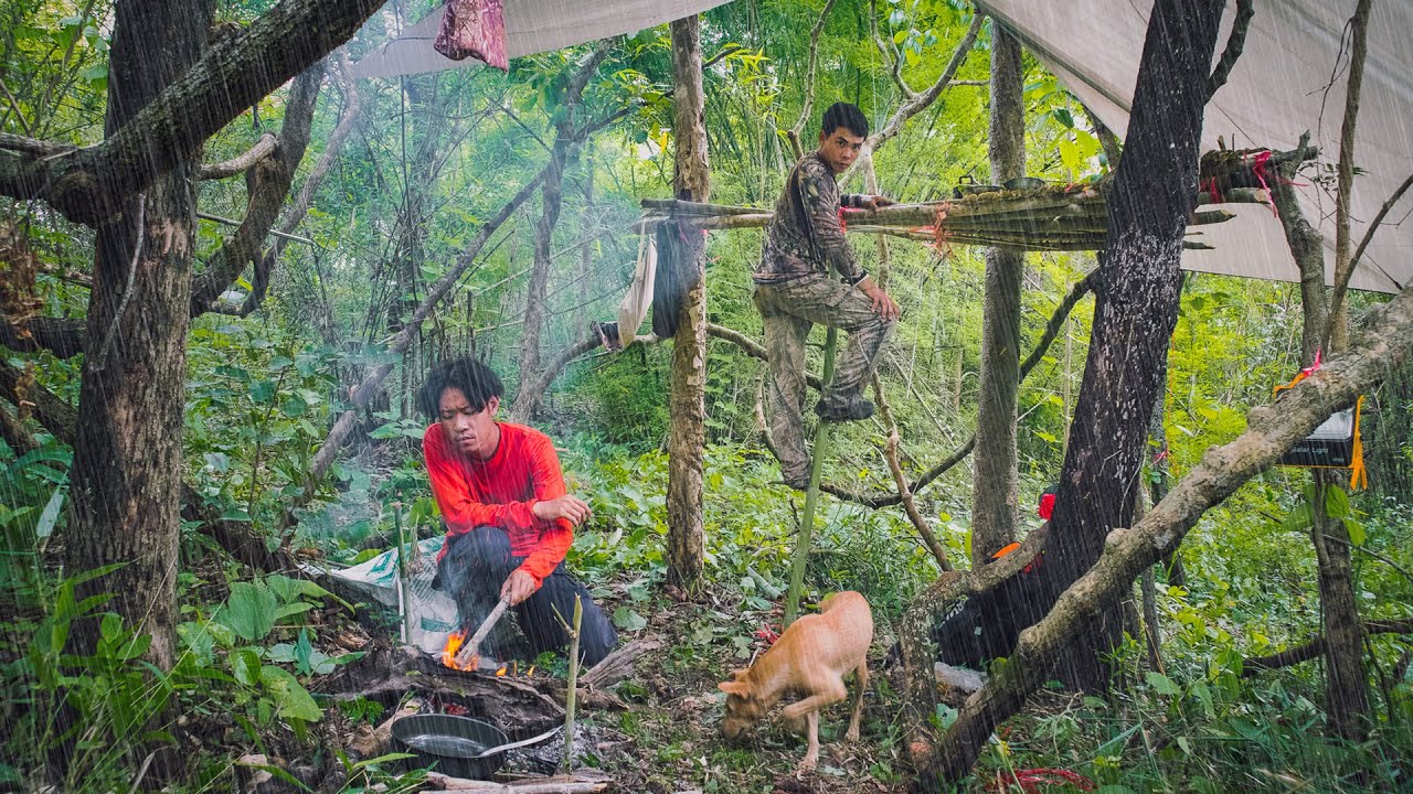 เดินป่าพักแรมตามจุด 3 วัน สร้างที่พักบนเถาวัลย์ ฝนตกโปรยปราย พรานป่ายิงปืนรัวๆ ไม่รู้ว่ายิงตัวอะไร!!